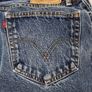 Levi's Jeans Pants Men's Size 36 x 32 Blue Loose Straight Denim 505 Distressed - Picture 1 of 16