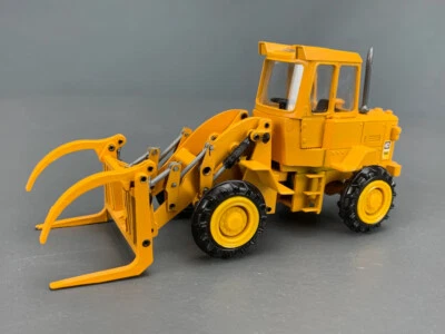 Gesha #2881 Caterpillar 920 Log Loader 1:50 Diecast Model D0835 LZ - Image 1 of 4