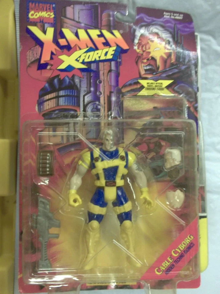 Toy Biz X-Men, X-Force Cable Cyborg figure w/ Chromium Dead Pool trading card - Image 1 of 1