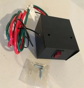 Illuminated Single Rocker Switch in Metal Box - 05.1 CO - NEW IN BOX - Picture 1 of 3