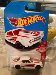 Hot Wheels Red Edition Target Exclusive '70 Chevy Chevelle - White - Picture 1 of 1