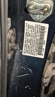 Conjunto de puerta trasera izquierda usado lado trasero se adapta a: Honda Civic 2016 sedán trasero izquierdo gr Foto 1 de 4