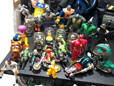 Lote Mixto Figuras de Acción Juguetes Vintage/Modernos Marvel DC Coleccionables Foto 1 de 4