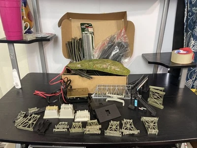 HO Scale Track Lot Of 50+ Track Pieces & Tyco Controller + Extra Bridges Land + - Image 1 of 4