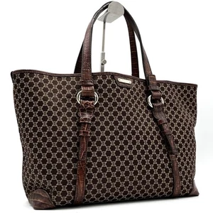 Bolso de Hombro CHANEL Triomphe Macadam Cuero Marrón Patrón Completo Talla A4 - Imagen 1 de 24