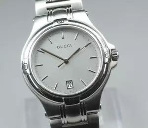 ◆Vintage N MINT◆ Gucci 9040M Silver Dial Date Men's Qz Watch - Picture 1 of 10