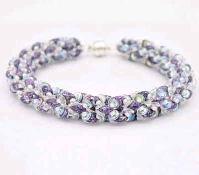 Armband Damen Schmuck handarbeit Lila Weiß Silber Perlen Glasperlen 17cm Magnet - Bild 1 von 4