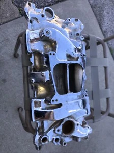 Holley 701R-38, 300-38 Street Dominator Small Block Chevy Intake Manifold - Picture 1 of 7