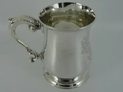 BONITA JARRA INGLESA ANTIGUA GRANDE GEORGE II PLATA MACIZA UNA PINTA LONDRES 1754 Foto 1 de 4