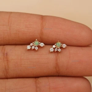 Delicados aretes de ópalo real y diamantes genuinos en oro amarillo de 14 K regalo de cumpleaños - Imagen 1 de 12