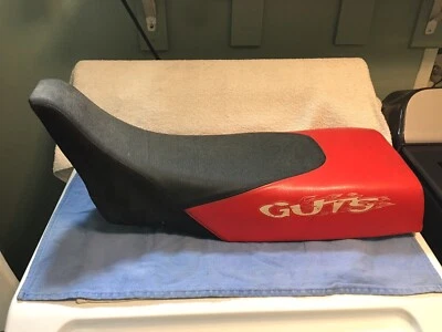 Honda 1984 1985 XR250R XR200R  Seat  with GUTS Cover 77200-KK0-770 XR 200 XR 250 - Image 1 of 4
