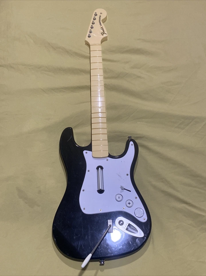 Wii Rock Band 19091 Fender Stratocaster no strap no dongle  - Image 1 of 4