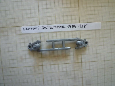 BBURAGO PIECES DETACHEES FERRARI TESTAROSSA  traverse de suspension AV   LOG BA2 - Photo 1/2