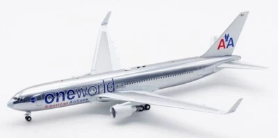1:200 IF200 American Airlines Boeing 767-300 N395AN w/Stand - Image 1 of 4