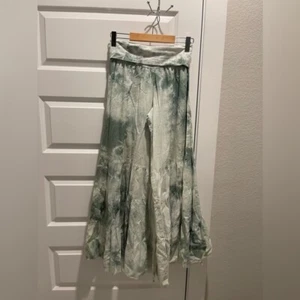 Pantalones Magdalena Boho Tie Dye acampanados en capas S - Imagen 1 de 8