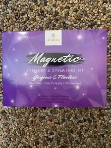 NIB Magnetic Eyeliner and Eyelashes Kit. 10 Pairs Of Magnetic Eyelashes Open Box - Picture 1 of 2