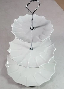 Three Tier Cake Dessert Stand New - Picture 1 of 8