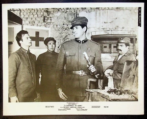 1958 Adiós a las armas con Rock Hudson Primera Guerra Mundial Foto original de la película todavía 32 - Imagen 1 de 2