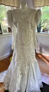 Vtg 1980’s Demetrios White Beaded Long Puffy Sleeves Mermaid Wedding Dress 18 - Picture 1 of 19