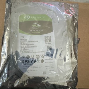 Seagate BarraCuda Compute 1TB 3.5" SATA 6Gb/s Desktop Hard Drive - ST1000DM010 - Picture 1 of 3