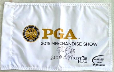 2012 CY YOUNG PITCHER  R.A. DICKEY AUTOGRAPHED PGA GOLF FLAG  NEW YORK METS  C15 - Image 1 of 2