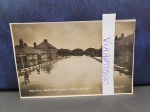 Holly Drive Bentley Floods 1932 Doncaster South Yorks Postcard - Real Photo - Foto 1 di 2