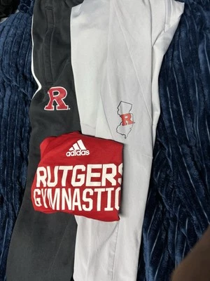 Outfit Rutgers Foto 1 de 3