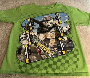 Bioworld Boys Green Skateboarding Panda Short Sleeve Shirt 4 - Picture 1 of 7