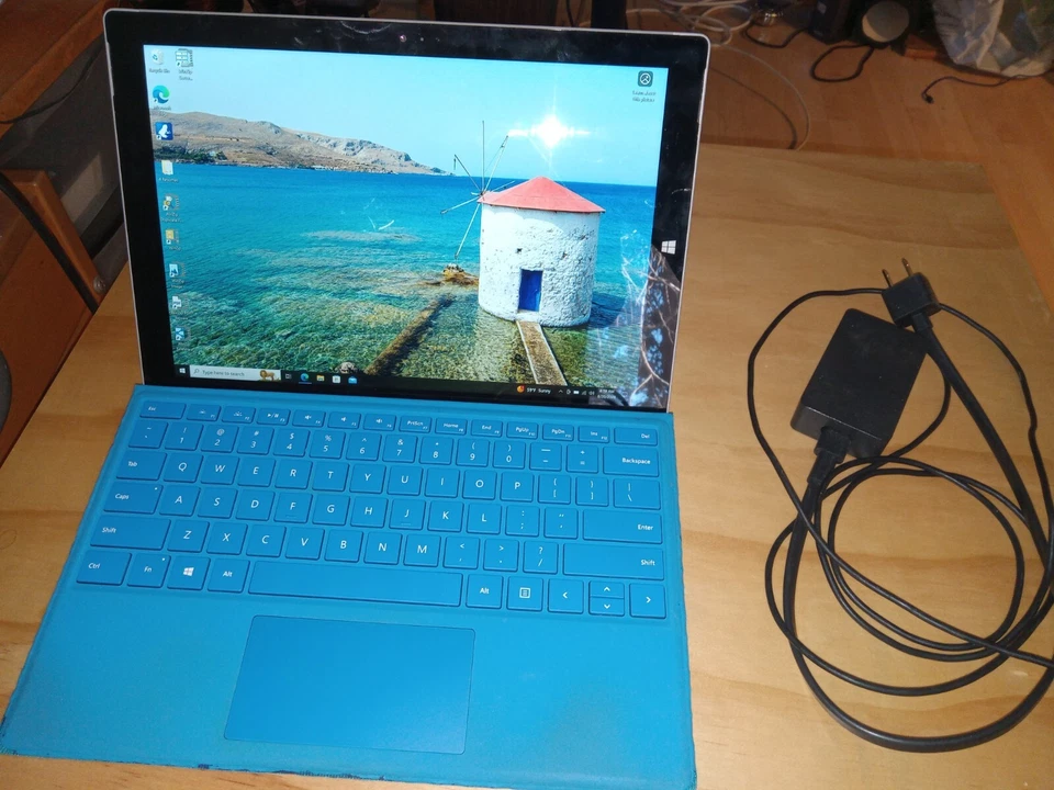 Microsoft Surface Pro 3 64 GB, Wi-Fi, 12 pulgadas - plateado Foto 1 de 1