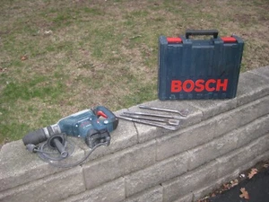 Bosch SDS MAX Rotary Hammer Drill 11264EVS with 4 Bits and Case, works great - Picture 1 of 8