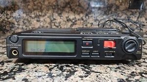 Marantz PMD670 U1B Professional CompactFlash Stereo Portable Recorder - Picture 1 of 12