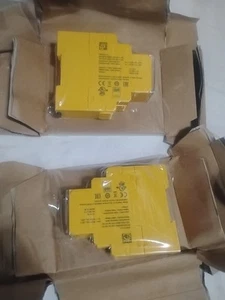 Two VME421H-D-1 BENDER VOLTAGE MOINITORING RELAYs - Picture 1 of 8