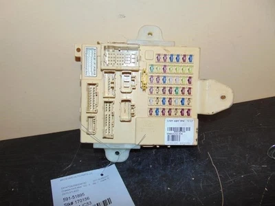 Chassis ECM Supply Power Distribution Module Fits 11-13 SORENTO 1759336 — 第 1/4 张图片