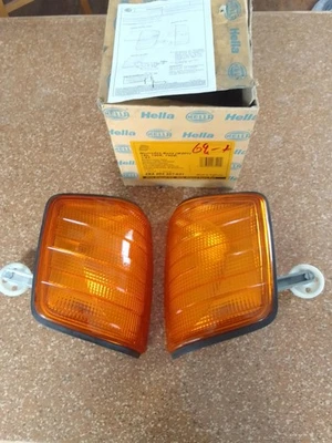 Sinal de seta Mercedes Benz w201 190E 190d Hella novo - Imagem 1 de 4