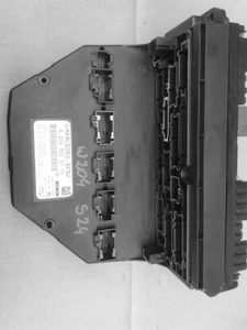 Sicherungsbox Mercedes-Benz A2049009701 Steuergerät Fuse Box - Imagen 1 de 1