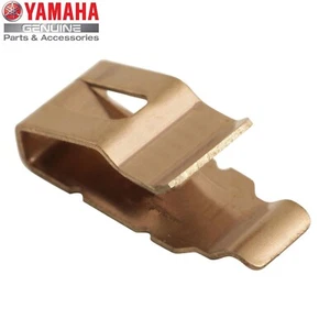 Gancio Carena Scocca Yamaha TMax 500 / Majesty XMax 400 5GM-28379-01 - Foto 1 di 2