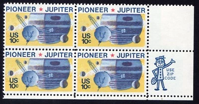 Scott #1556 Pioneer (Jupiter & Saturn) Zip Block of 4 Stamps - MNH - Image 1 of 2