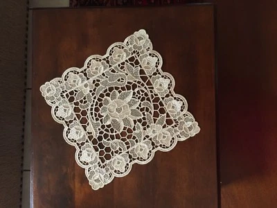 CROCHET TABLE CLOTH LACE SALON TABLE NICE GIFT 10X10  LOT (NAP-20 ) - Image 1 of 4