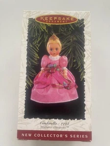 Adorno Hallmark 1995 Cenicienta #1 Serie Madame Alexander 36 - Imagen 1 de 2