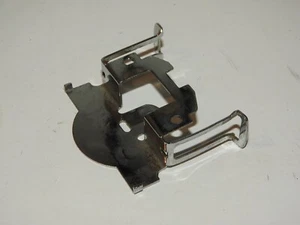 LIONEL O gauge 1120-9 FOR #235-246 STEAM LOCOMOTIVES FRONT TRUCK MOUNT ASSEMBLY - Picture 1 of 5