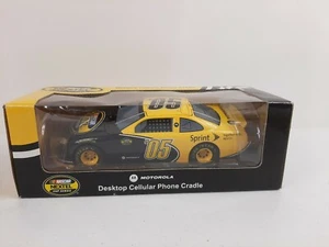 NASCAR NEXTEL/SPRINT PHONE AND DIECAST CAR DESKTOP CELL PHONE CRADLE - NIB - Picture 1 of 7