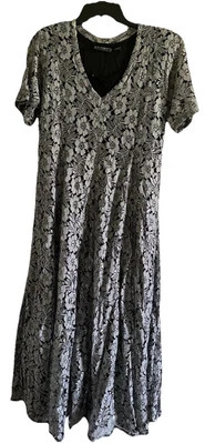 Vestido grande para mujer Nostalgia TM, vintage, longitud bailarina, encaje floral plateado Foto 1 de 4