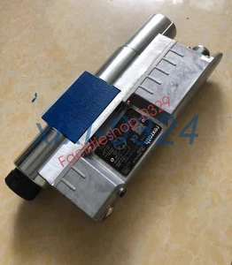 1 NEU Rexroth R901496428 4WREE6E08-30/V/24A1 Proportionalventil DHL/FedEx - Bild 1 von 4