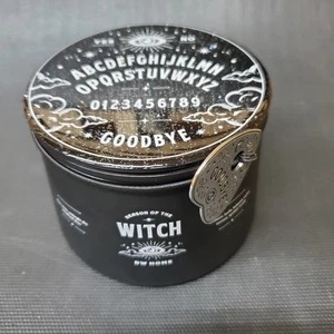 DW Home Season Of The WITCH 2 Docht Duftkerze 17,5oz Halloween OUIJA Board - Bild 1 von 16