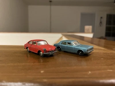 Lote de 2 cajas de cerillas Lesney vintage ~ Volkswagen 1600 y Ford Zodiac Foto 1 de 4