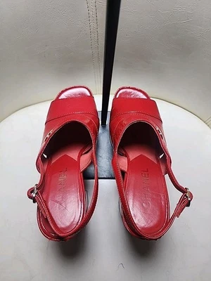 Sandalias Chanel de plataforma de piel de cordero arrugada de segunda mano. EU 36.5C. EE. UU. 6. Foto 1 de 4