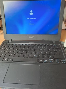 Acer TravelMate TMB117-M-P46U 256 GB SSD 4 GB RAM Win 11 Home - Bild 1 von 9