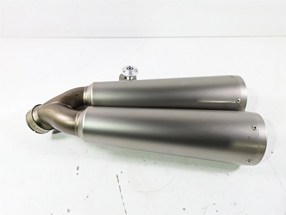 Silenciador de tubo de escape 2015 BMW R nineT K21 bom fabricante de equipamento original Akrapovic 18518544817 - Imagem 1 de 4