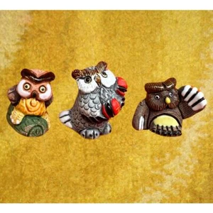 Set of 3 Mini Folk Art Ceramic Owl Figurines - Casals, Artesania Rinconada Style - Picture 1 of 4