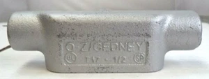 O-Z Gedney 6 Cu-inch Type T Form 7 Conduit Body pn T17-1/2 - Picture 1 of 9